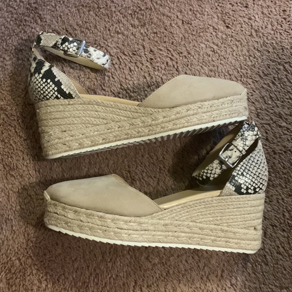 Nine West Espadrille Wedges - Picture 2 of 5